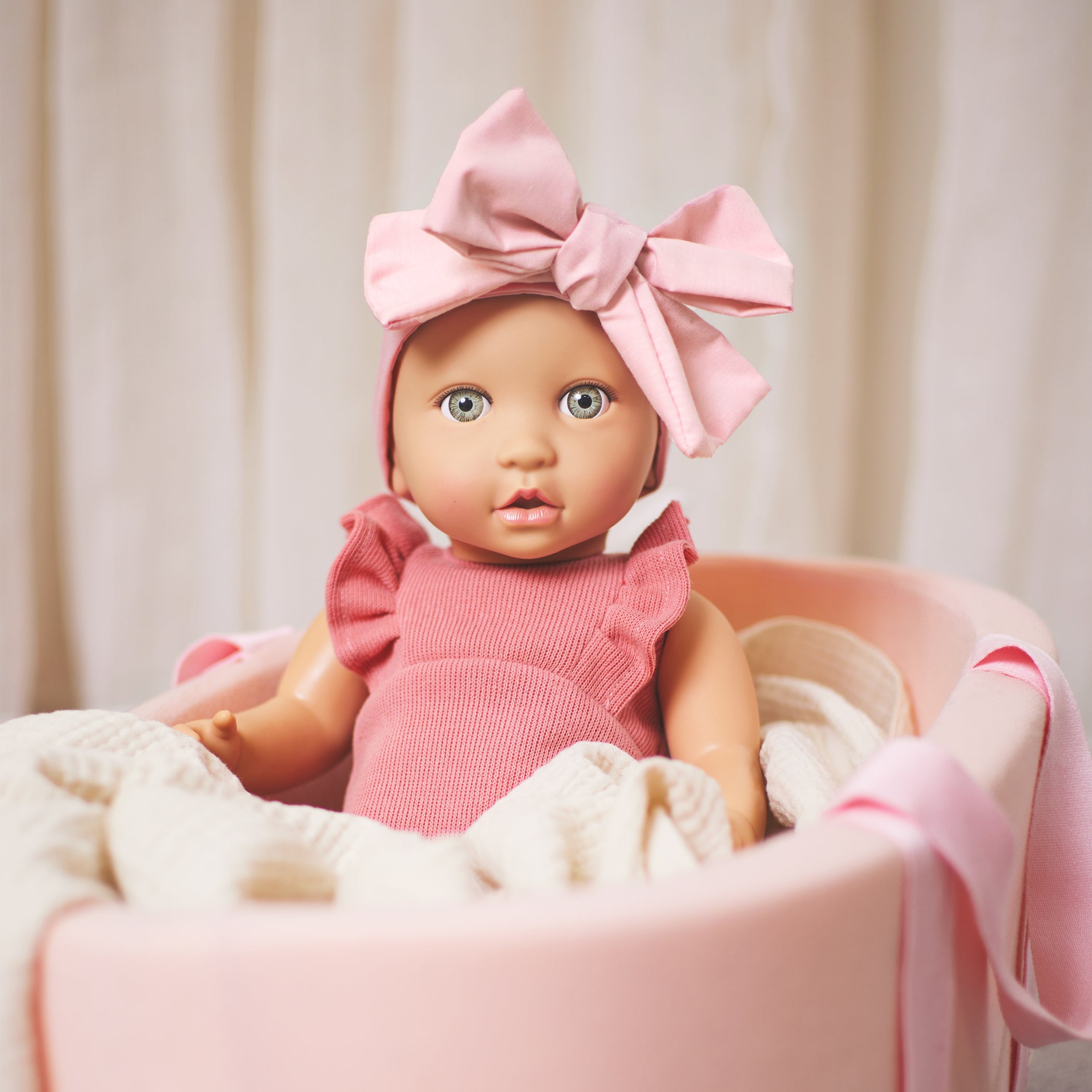 LullaBaby Doll & Soft Bassinet Carrier - Pink Carrier for 36cm Baby Doll - Baby Doll & Accessory - Gifts for Kids Ages 2 Years +- LullaBaby UK